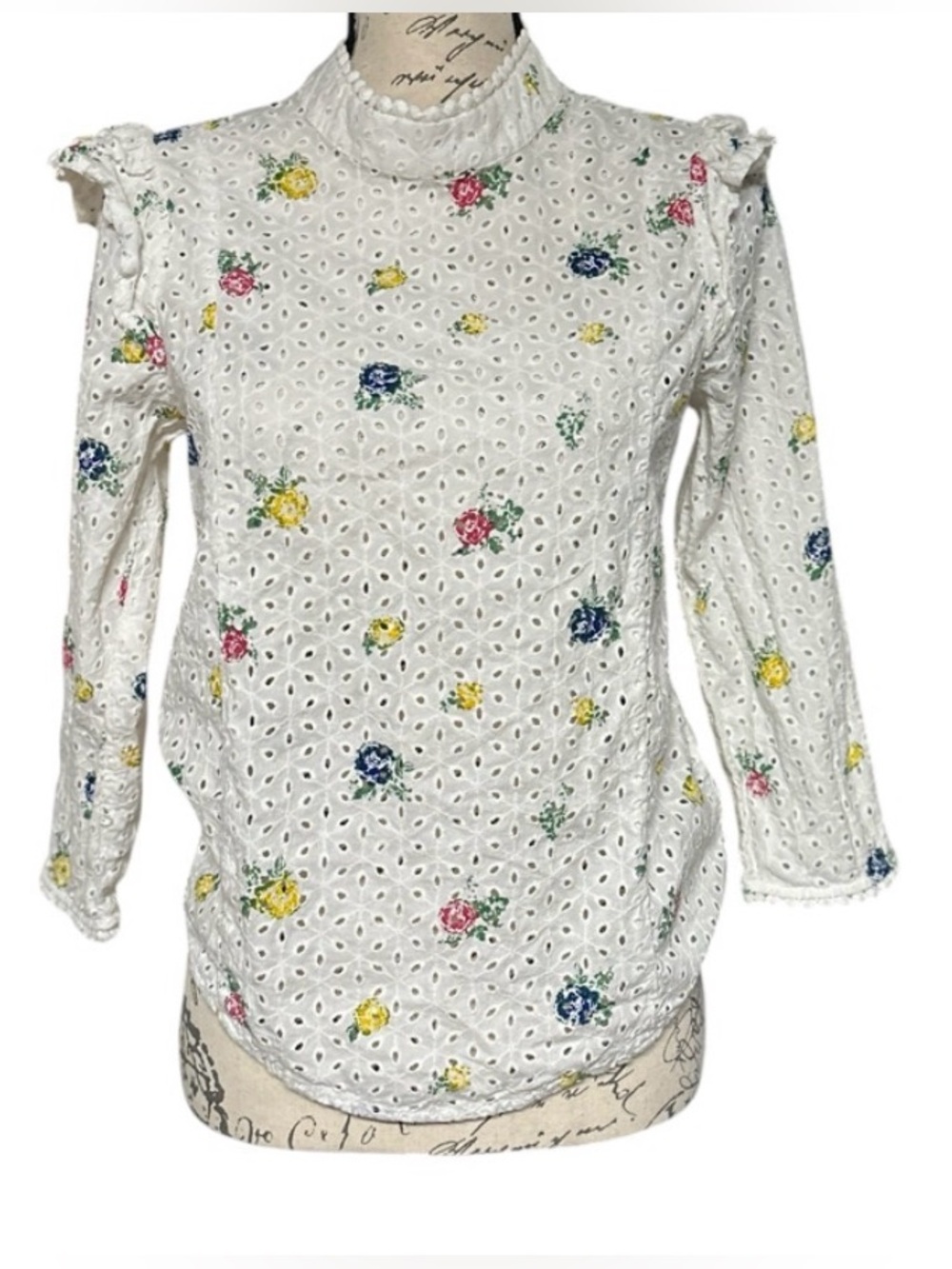 Prospect the Label Eyelet Top Size S Floral Blouse Long Sleeve Blue Ruffle EUC
